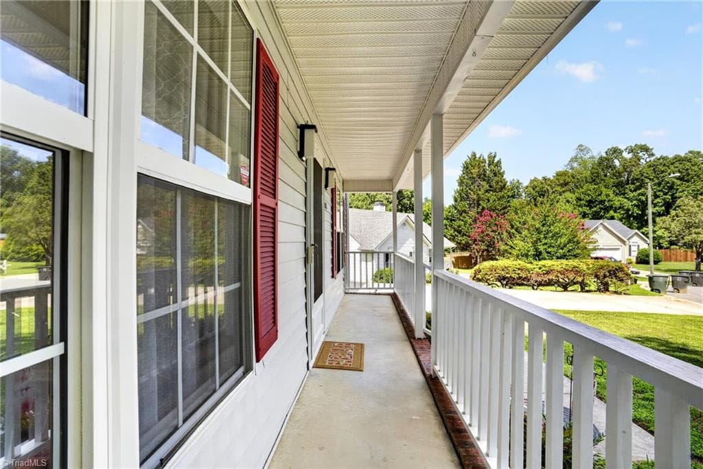 Stick/Site Built at 5805 Edgebrook Court, Jamestown NC 27282, photo 20 of 48