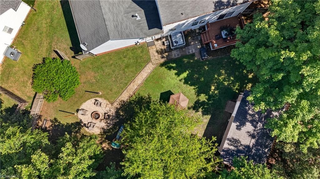 Stick/Site Built at 5805 Edgebrook Court, Jamestown NC 27282, photo 44 of 48