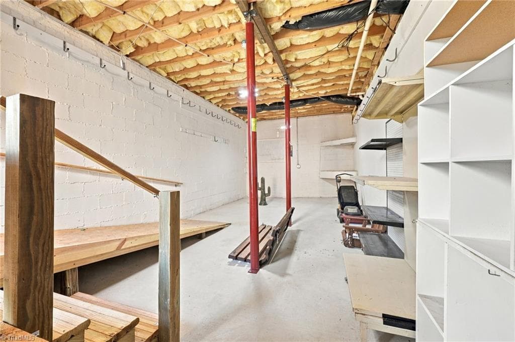 Stick/Site Built at 107 Arlington Court, King NC 27021, photo 33 of 47