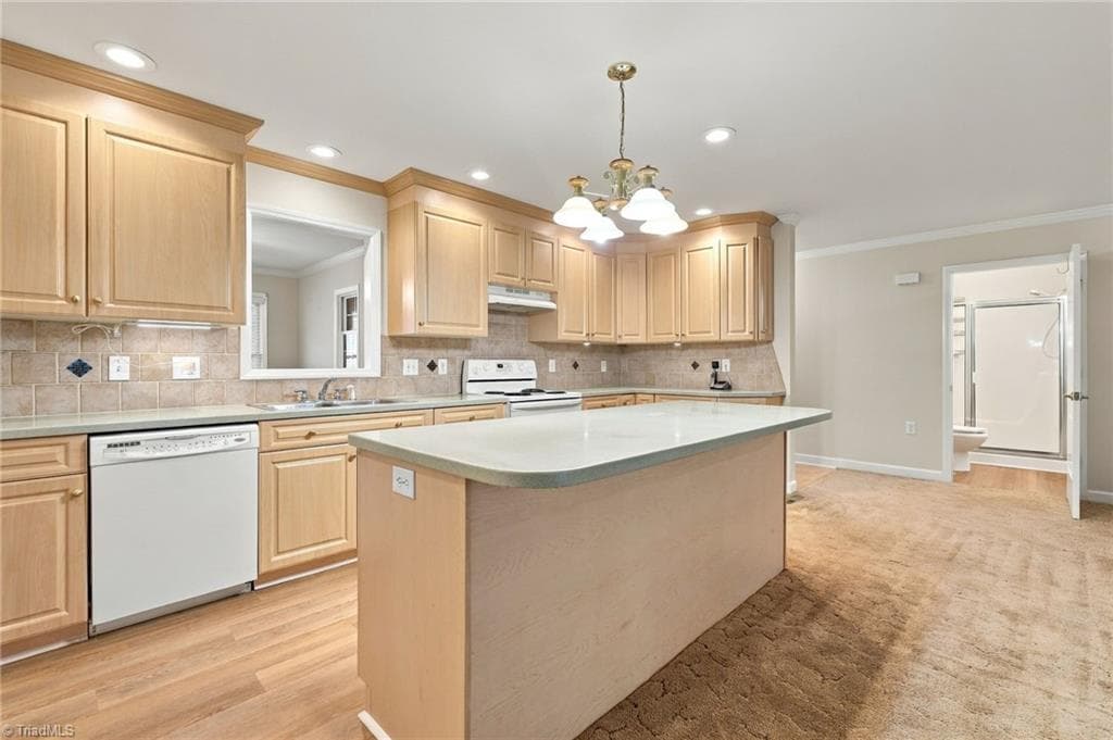 Stick/Site Built at 107 Arlington Court, King NC 27021, photo 15 of 47