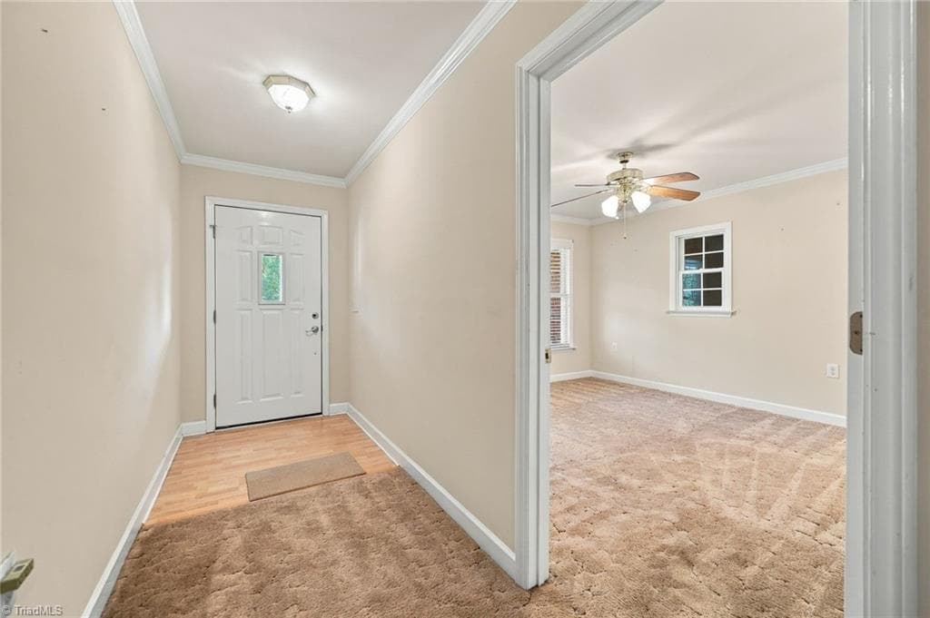 Stick/Site Built at 107 Arlington Court, King NC 27021, photo 4 of 47