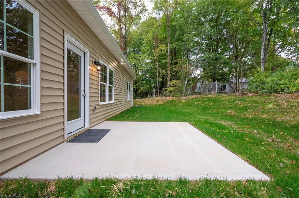 Stick/Site Built at 5022 Whitewood Lane, Winston-Salem NC 27104, photo 19 of 50