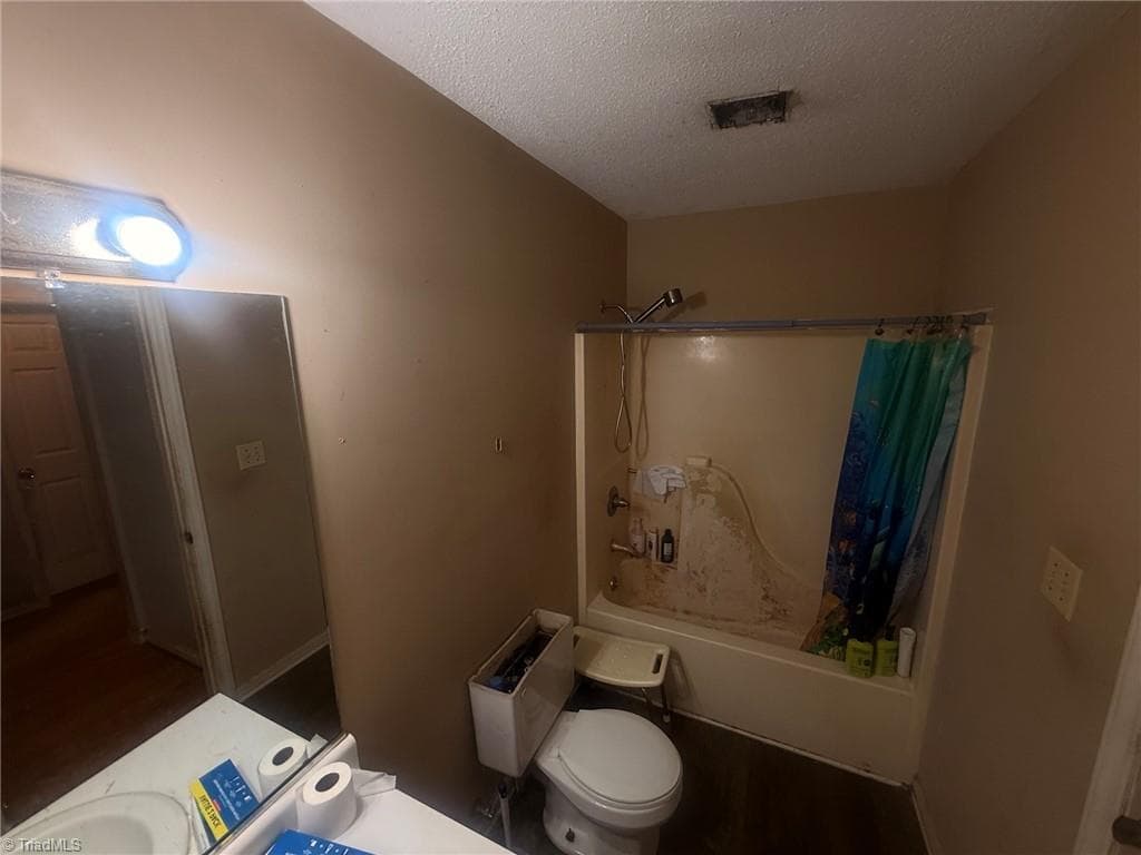 Stick/Site Built at 423 N Logan Street, Burlington NC 27217, photo 7 of 14