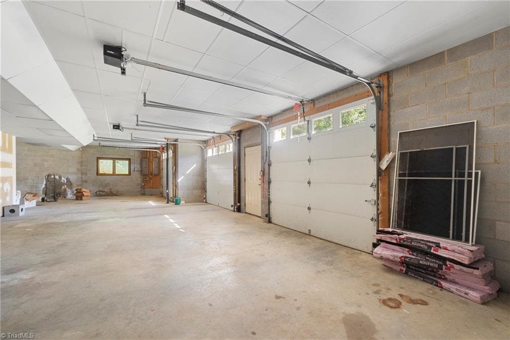 Stick/Site Built at 4147 Denton Road, Thomasville NC 27360, photo 29 of 44