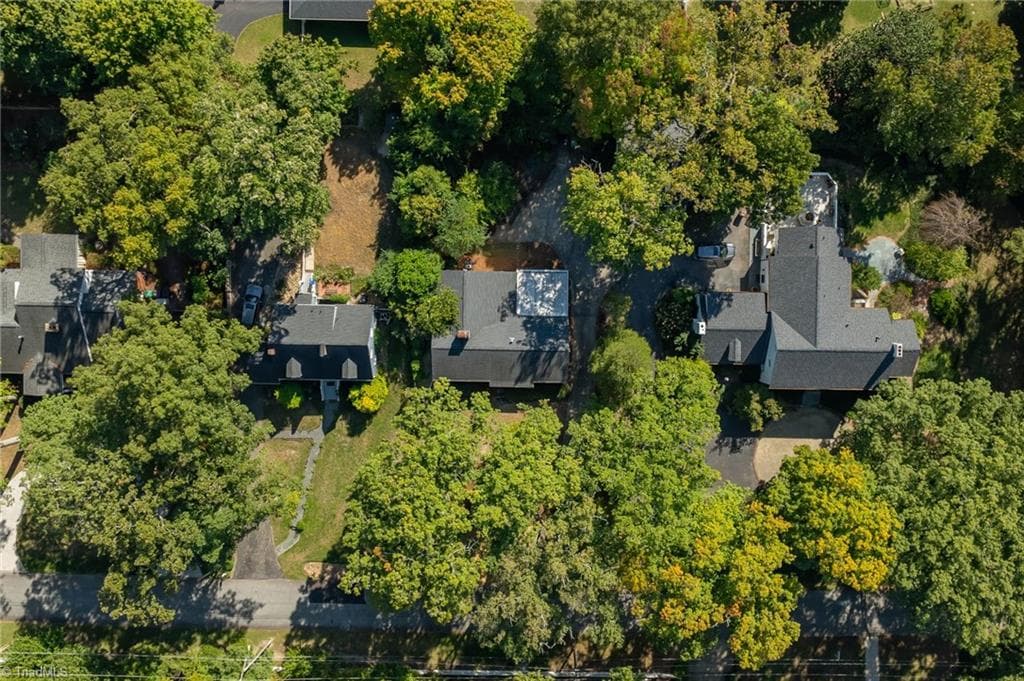 Stick/Site Built at 507 Otteray Avenue, High Point NC 27262, photo 34 of 39