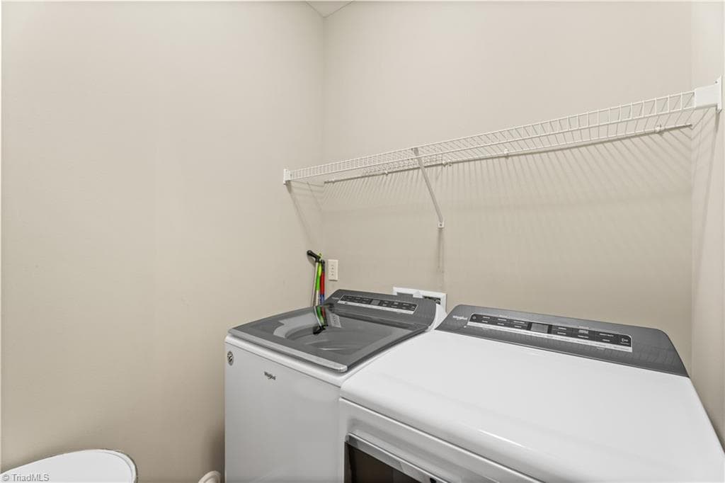 Stick/Site Built at 1468 Neville Gardens Lane, Winston-Salem NC 27103, photo 14 of 31