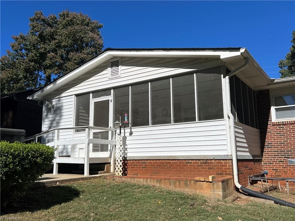 Stick/Site Built at 1302 Runyon Drive, Greensboro NC 27405, photo 31 of 39