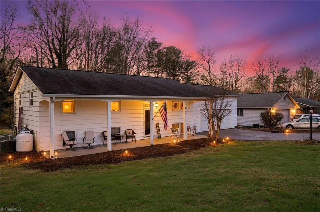 524 mark Lane, North Wilkesboro NC 28659