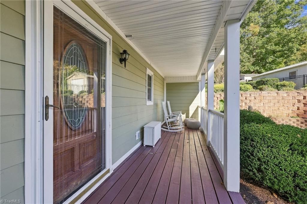 Stick/Site Built at 1332 Lake Drive 9, Lexington NC 27292, photo 3 of 37