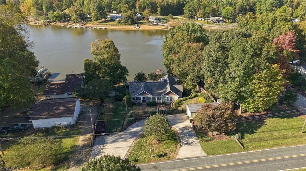 Stick/Site Built at 1332 Lake Drive 9, Lexington NC 27292, photo 37 of 37
