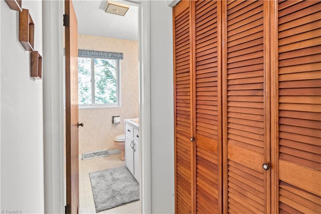 Stick/Site Built at 3797 Sandalwood Lane, Winston-Salem NC 27106, photo 20 of 28