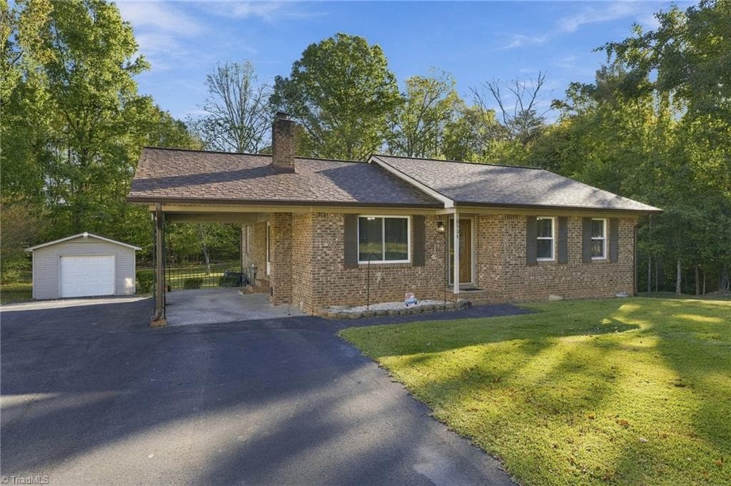 Stick/Site Built at 8904 Ridge Forest Lane, Oak Ridge NC 27310, photo 2 of 40