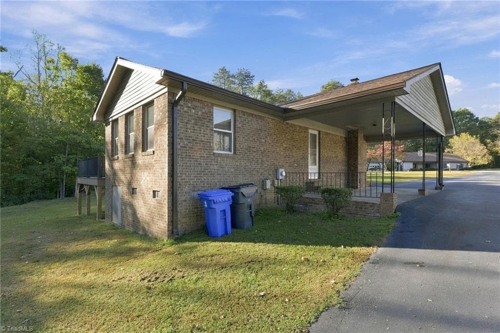 Stick/Site Built at 8904 Ridge Forest Lane, Oak Ridge NC 27310, photo 38 of 40
