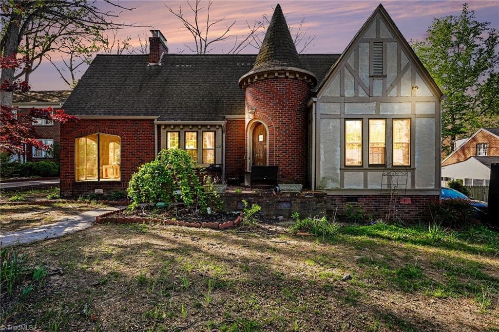 221 Spring Street, Thomasville NC 27630