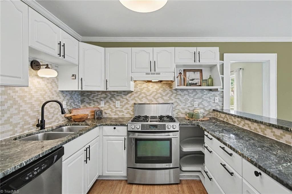 Stick/Site Built at 1119 W Northwood Street, Greensboro NC 27408, photo 11 of 29