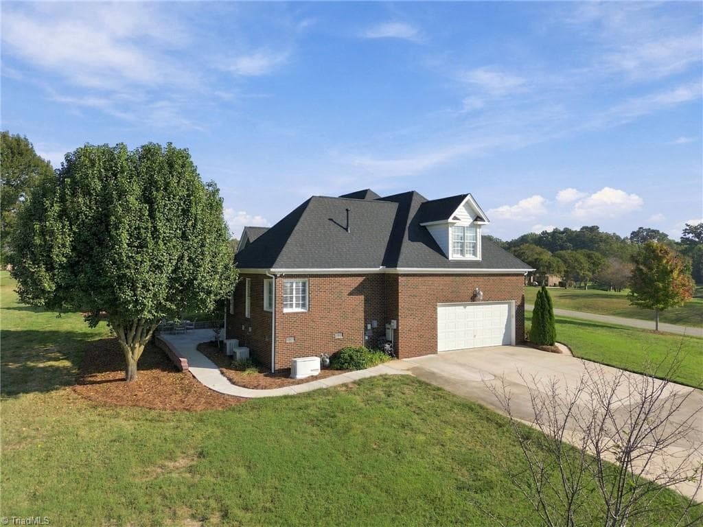 Stick/Site Built at 3188 Mattie Florence Drive, Graham NC 27253, photo 4 of 35