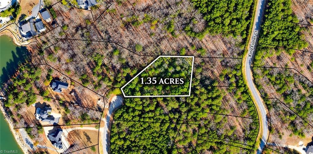 210 Kingfisher Court, New London NC 28127