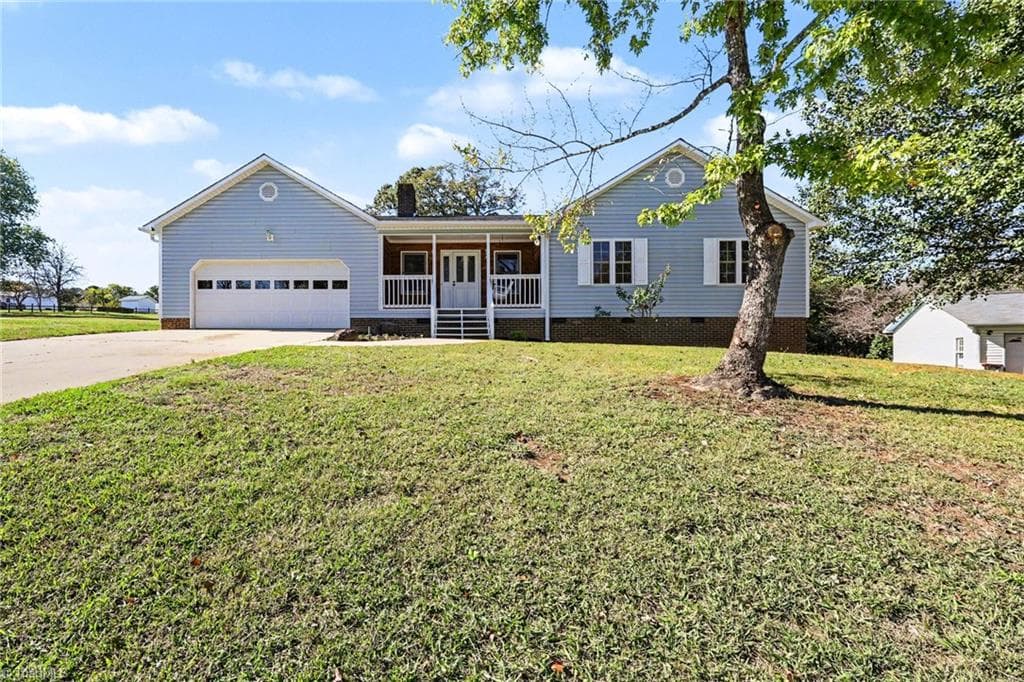 Stick/Site Built at 3936 Evergreen Drive, Trinity NC 27370, photo 2 of 29