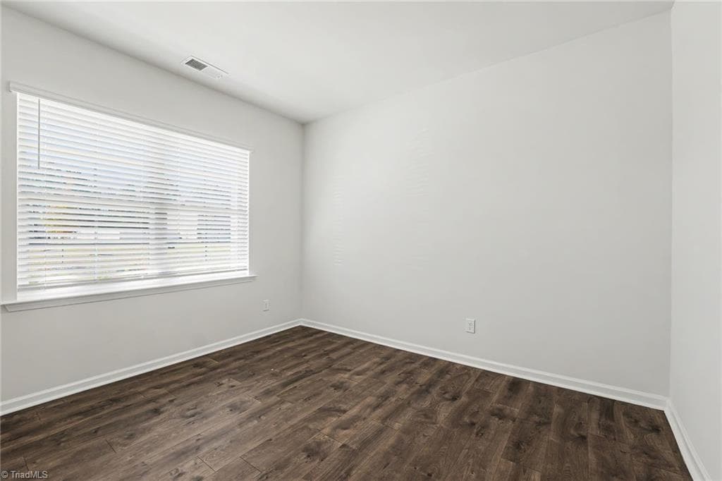 Stick/Site Built at 152 Crestview Lane, Lexington NC 27295, photo 5 of 34