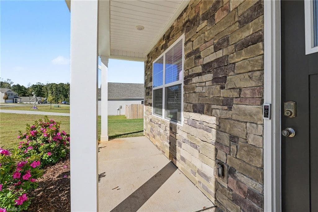 Stick/Site Built at 152 Crestview Lane, Lexington NC 27295, photo 11 of 34