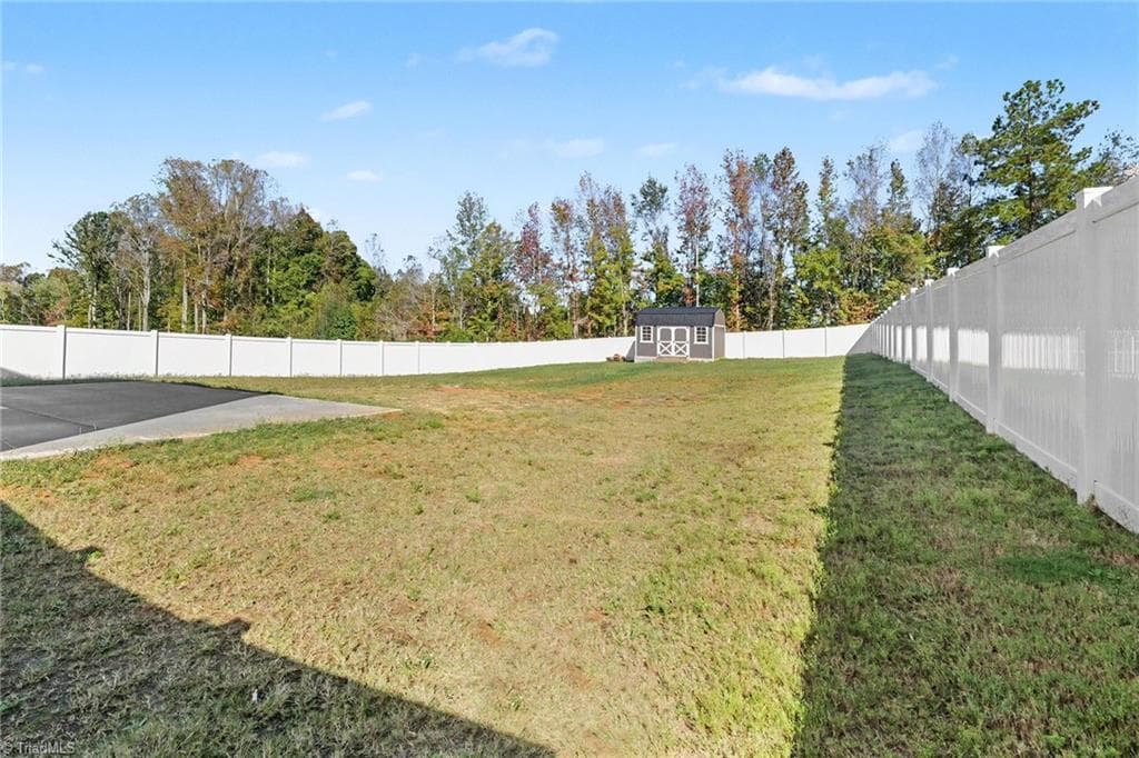 Stick/Site Built at 152 Crestview Lane, Lexington NC 27295, photo 31 of 34