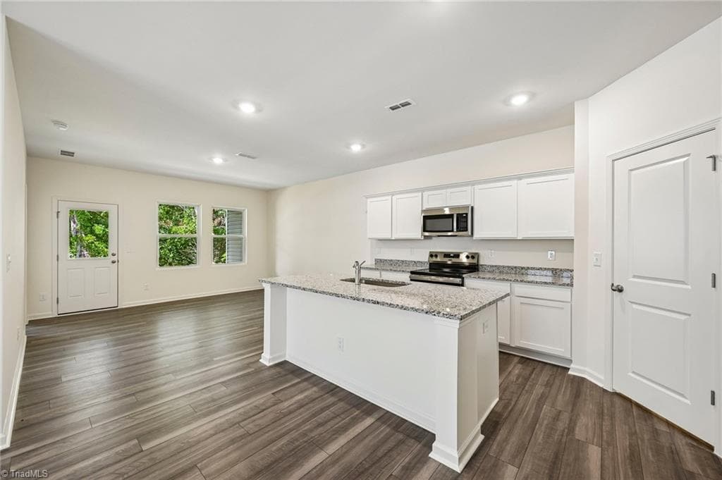 Stick/Site Built at 862 Hanford Landing Drive, Graham NC 27253, photo 14 of 46