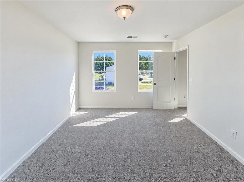 Stick/Site Built at 115 Lemon Lane, Greensboro NC 27405, photo 4 of 21