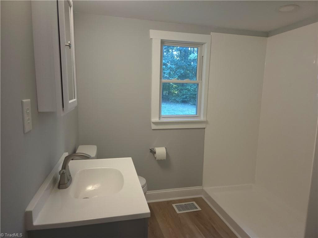 Stick/Site Built at 855 Mcgregor Road, Winston-Salem NC 27103, photo 5 of 14