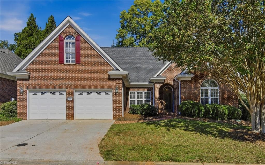1235 Thornhill Lane, Winston-Salem NC 27106