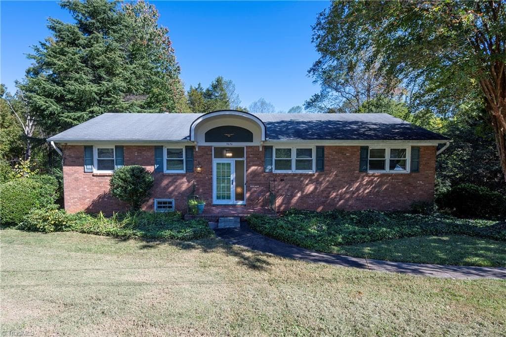 5630 Clinedale Court, Pfafftown NC 27040