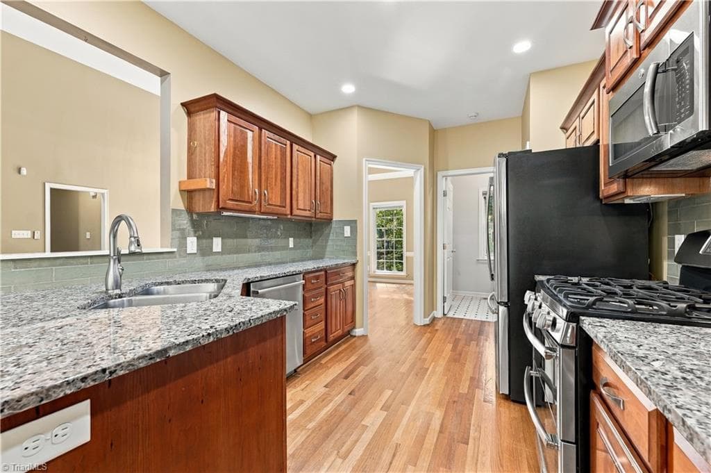 Stick/Site Built at 6689 Currieton Drive, Oak Ridge NC 27310, photo 14 of 45