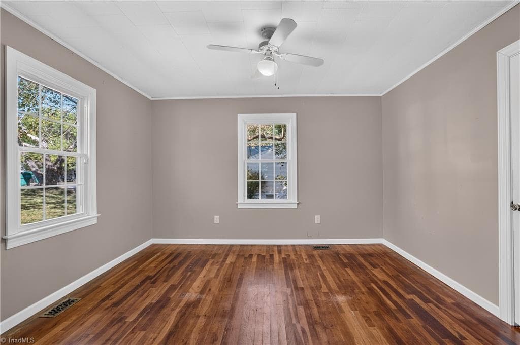 Stick/Site Built at 114 Bellevue Drive, High Point NC 27265, photo 10 of 28