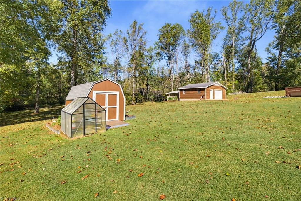 Stick/Site Built at 4013 Carriage House Circle, Trinity NC 27370, photo 43 of 47