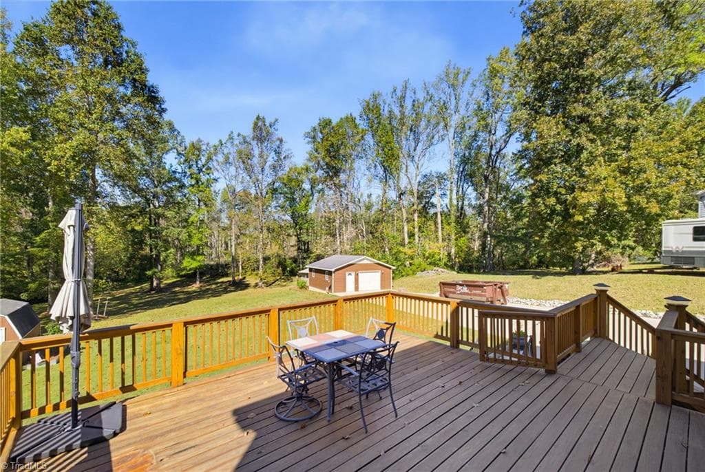 Stick/Site Built at 4013 Carriage House Circle, Trinity NC 27370, photo 32 of 47