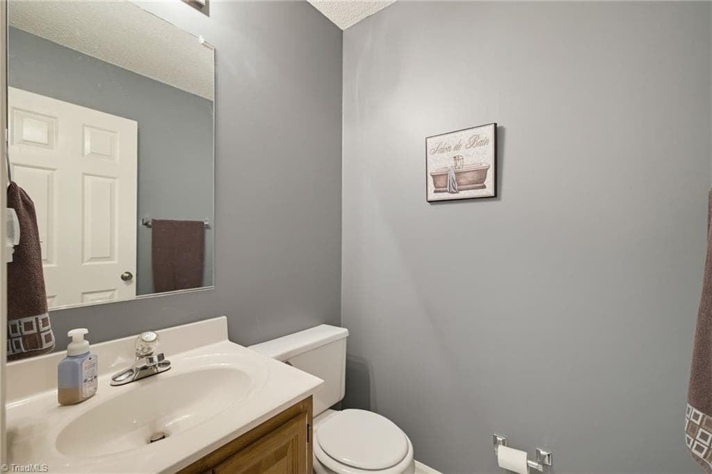 Stick/Site Built at 4013 Carriage House Circle, Trinity NC 27370, photo 14 of 47