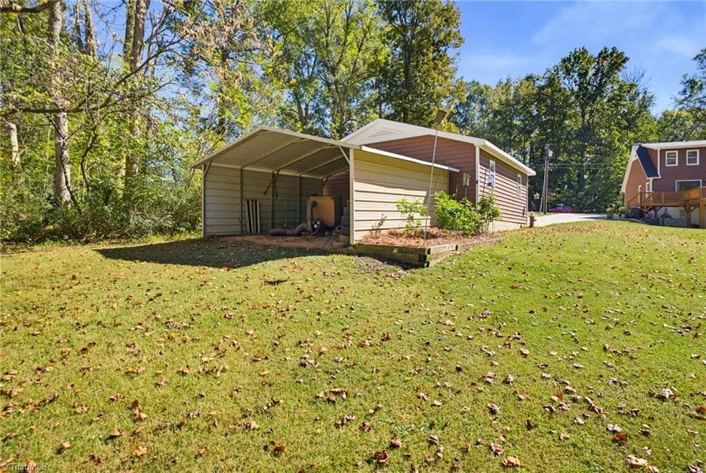 Stick/Site Built at 4013 Carriage House Circle, Trinity NC 27370, photo 40 of 47