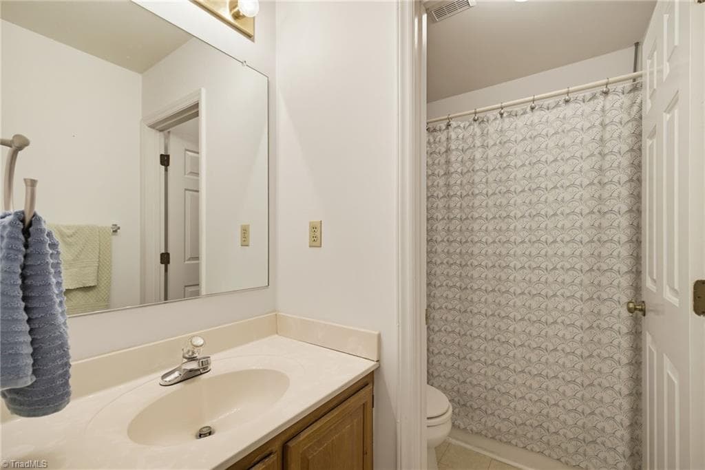 Stick/Site Built at 4013 Carriage House Circle, Trinity NC 27370, photo 21 of 47