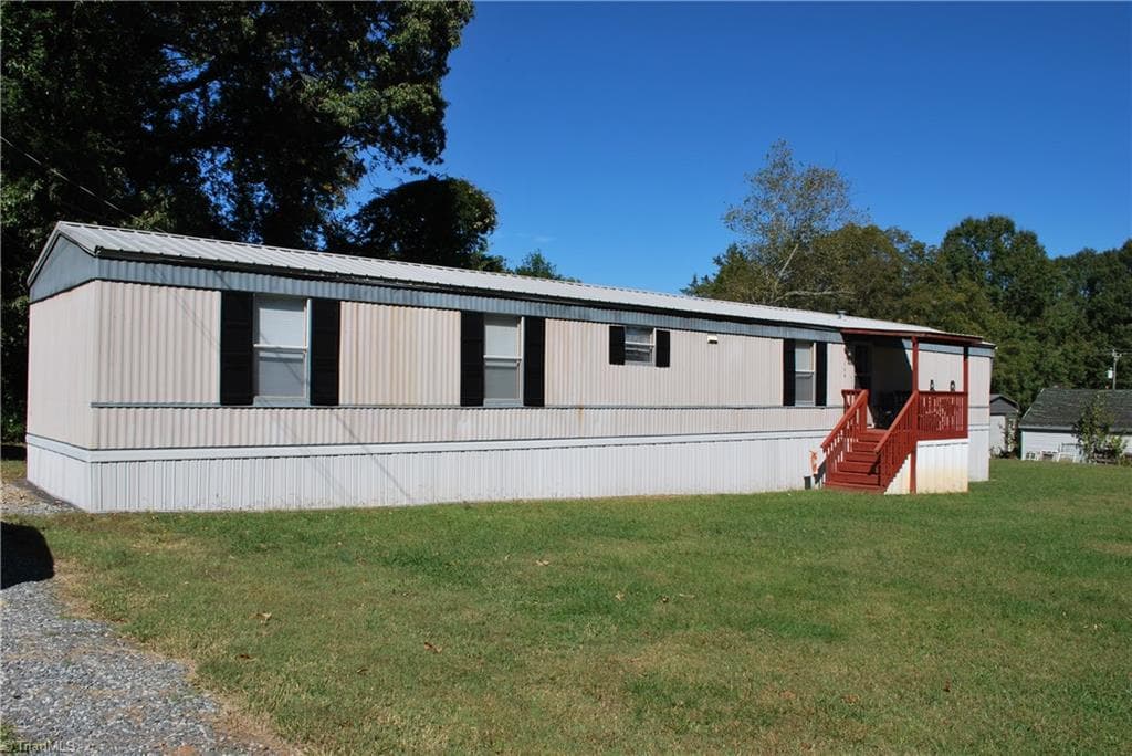 126 Liberty Circle, Mocksville NC 27028
