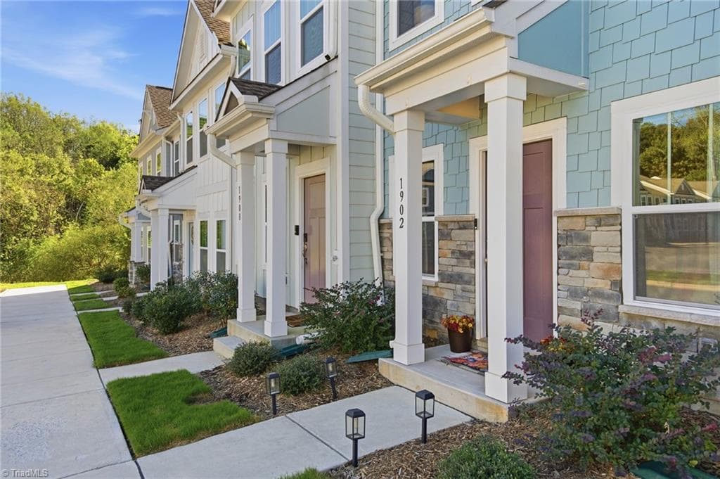 1902 Ardmore Commons Drive, Winston-Salem NC 27103