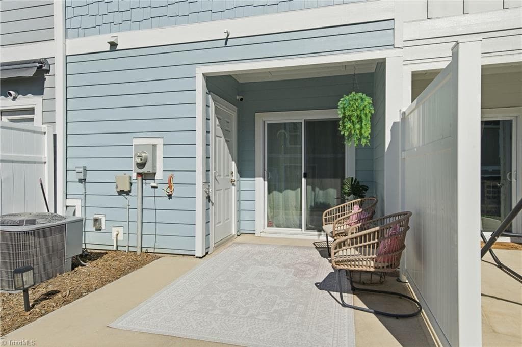 Stick/Site Built at 1902 Ardmore Commons Drive, Winston-Salem NC 27103, photo 30 of 39