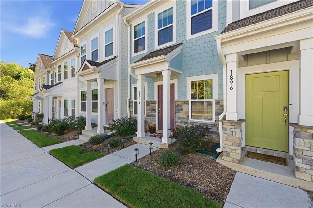 Stick/Site Built at 1902 Ardmore Commons Drive, Winston-Salem NC 27103, photo 34 of 39