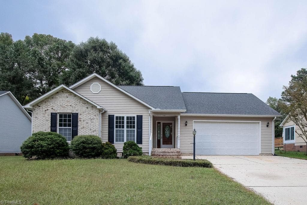 122 Rickard Road, Thomasville NC 27360