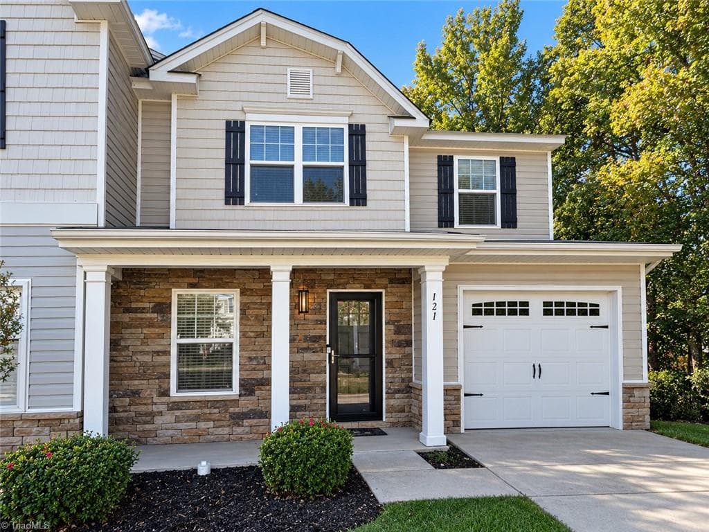 121 Tilleys Grove Drive, Kernersville NC 27284