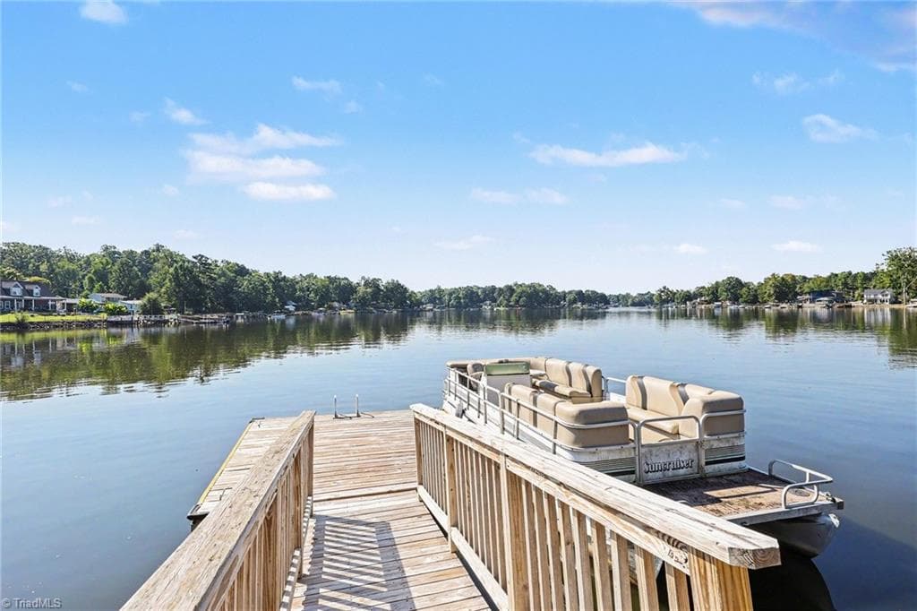 Stick/Site Built at 414 Lakeshore Drive, Lexington NC 27292, photo 13 of 46
