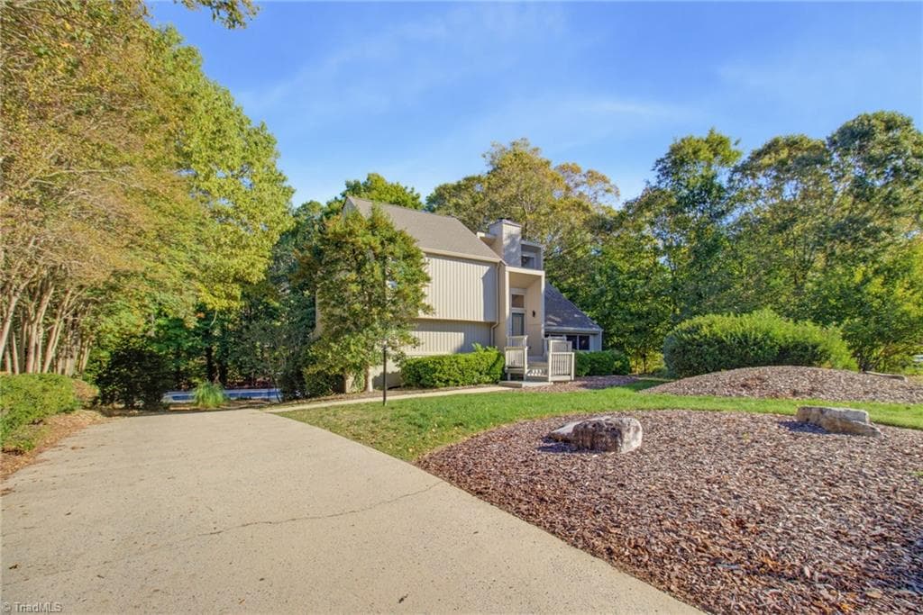 Stick/Site Built at 1911 La Vista Drive, High Point NC 27265, photo 3 of 41
