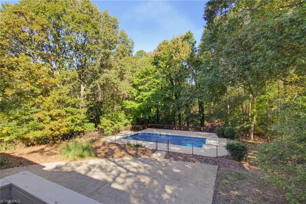 Stick/Site Built at 1911 La Vista Drive, High Point NC 27265, photo 15 of 41