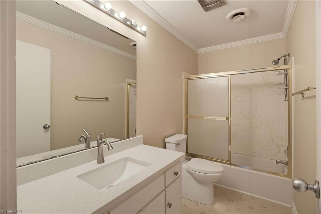 Stick/Site Built at 1911 La Vista Drive, High Point NC 27265, photo 25 of 41