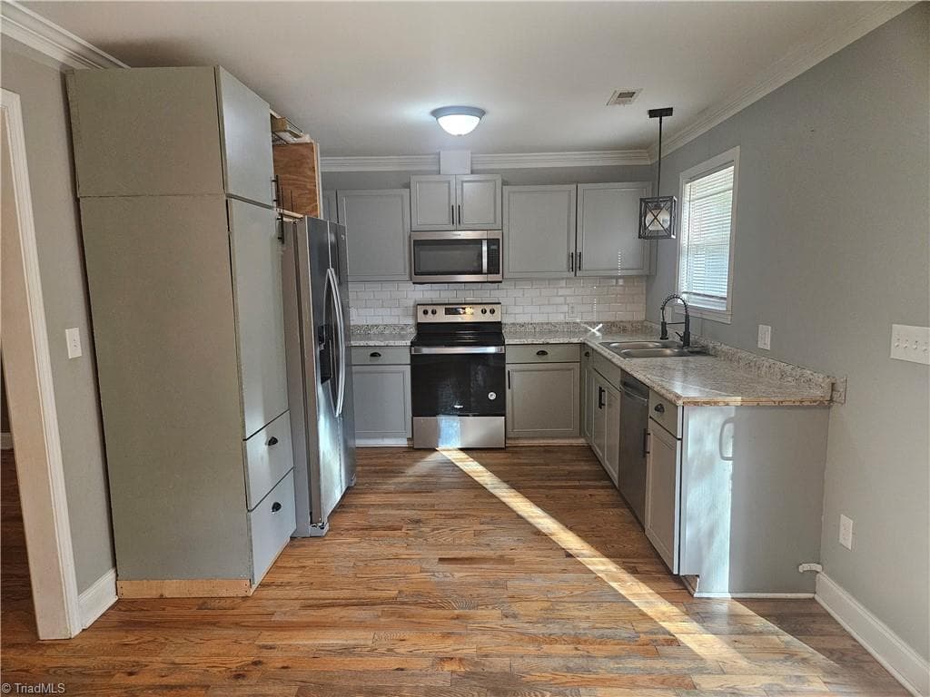 Stick/Site Built at 1006 Tyler Court, Winston-Salem NC 27107, photo 9 of 23
