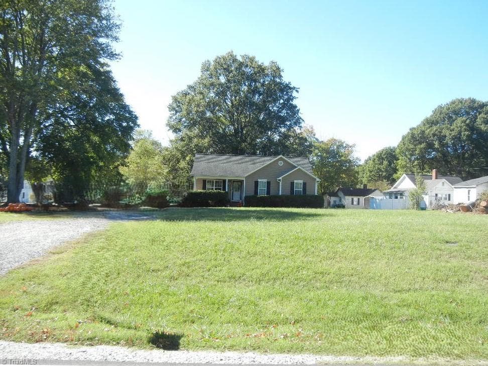 306 S Ayersville Road, Mayodan NC 27027