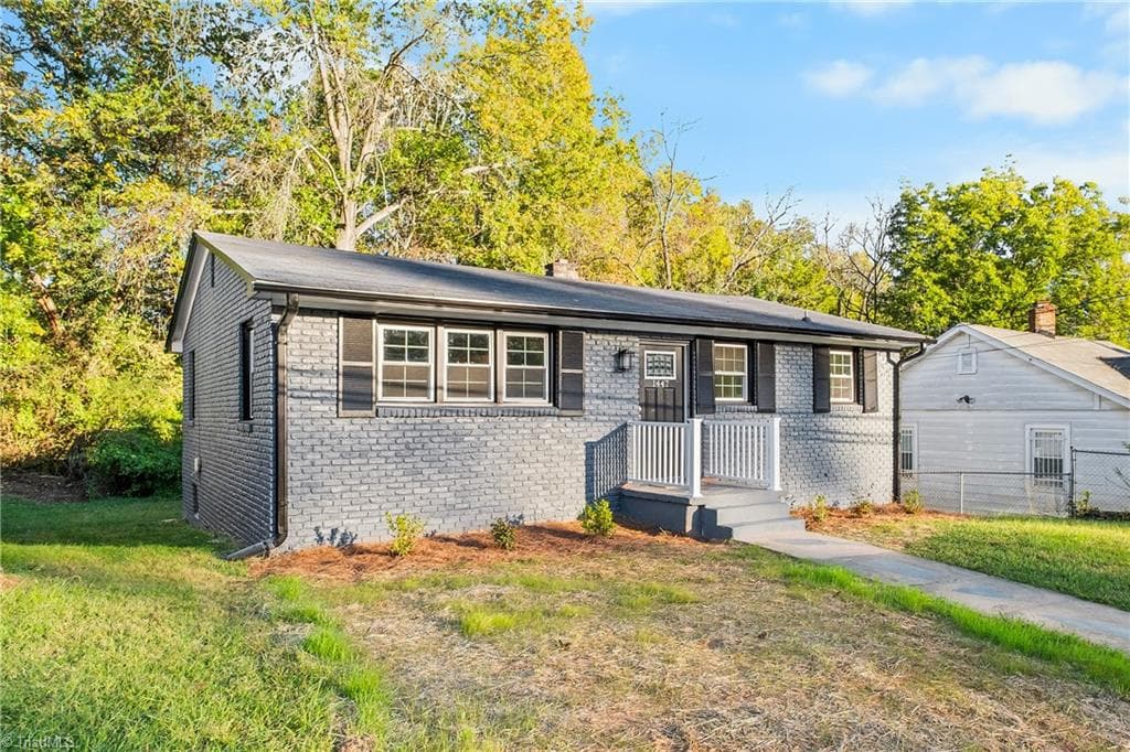 1447 Emerald Street, Winston-Salem NC 27105